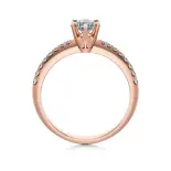 Pierścionek z różowego złota z diamentami